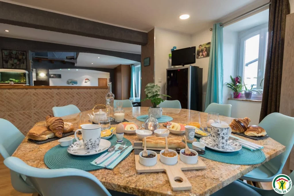 petit déjeuner chambre hote